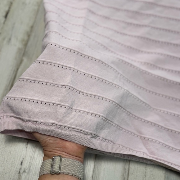 White House Black Markey Women's Dusty Rose Preforated Sleeveless Top - Picture 2 of 8